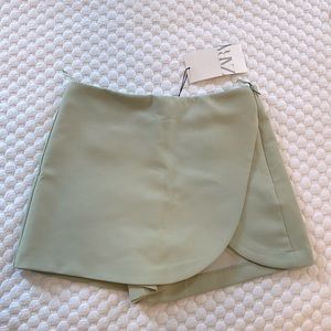 NEW ZARA skort